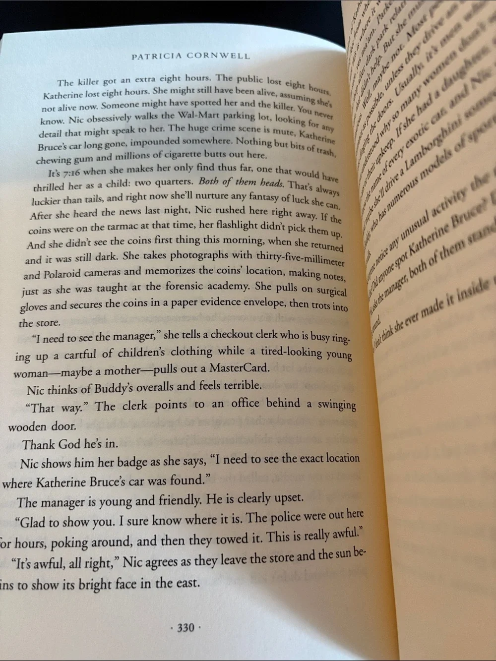 Patricia Cornwell "Blow Fly" Hardcover - Book 12 of 29 Kay Scarpetta Series - Picture 6 of 9